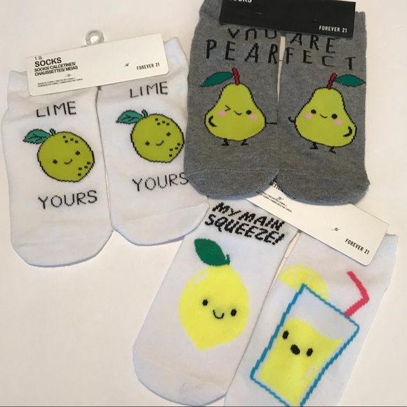 Forever 21 Accessories - Forever 21 Socks 3 Pairs Ankle NWT Gray White NWT